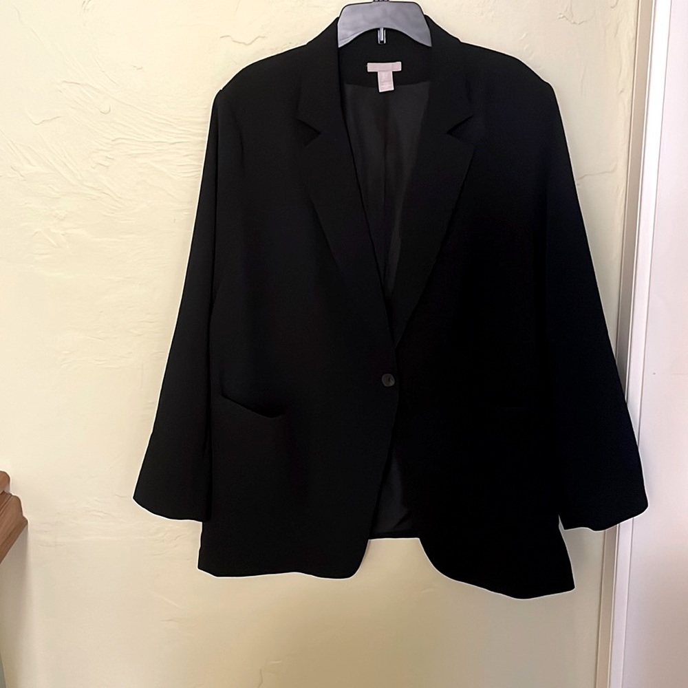 H&M Lightweight Black One Button Blazer size XXL. Fits like 20w
